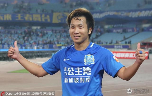 “小伏地魔”赫洛·费因斯-提芬、马克斯·艾恩斯、齐恩·曾等现身片场。