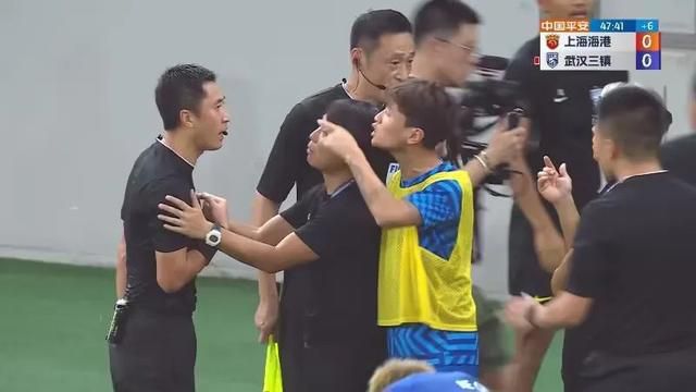 剧组经历短暂恐慌之后，安吉丽娜·朱莉、理查德·麦登等演员迅速撤离至安全地点，拆弹专家赶到现场移走了炸弹。