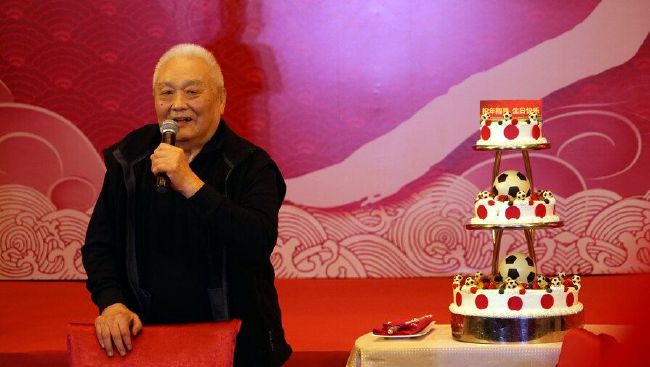 《蜂蜜的针》曝终极预告 袁泉上演除害猎杀法则3453人看过 《阳光女子合唱团》MV上线 A-lin歌唱爱与幸福2103人看过 《天才游戏》曝预告 彭昱畅丁禹兮化身纯恨宿敌2667人看过 《纯真年代的爱情》研讨会 孙千王天辰忆拍摄往3157人看过 新闻首页 电影新闻首页 明星新闻 华语 海外 成龙、梁朝伟、小贝、李栋旭等观战NBA中国赛 日前，25-26赛季NBA季前赛在中国澳门举行，成龙、梁朝伟 、刘嘉玲、任达华、大卫·贝克汉姆、林书豪、李小鹏、李栋旭、刘宪华、杜华、李汶翰等到场观.Disney+剧集《诉讼女王》（All\'s Fair）在化学之家举行首映礼。