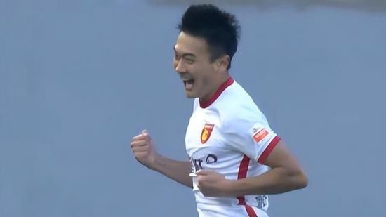 中秋档首日票房超1.5亿 《峰爆》蝉联日榜榜首 2021-09-20 9月19日，全国院线总票房报收1.57亿，大盘总体走势向好。