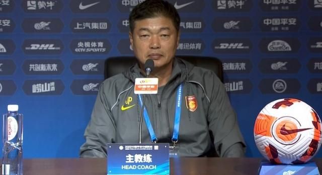 此外，《沙丘》系列马拉松特别放映也于近日举行，五个多小时的IMAX马拉松观影过程，让观众沉浸于沙丘世界，完整地感受到维伦纽瓦导演的宏大构想与匠心制作。